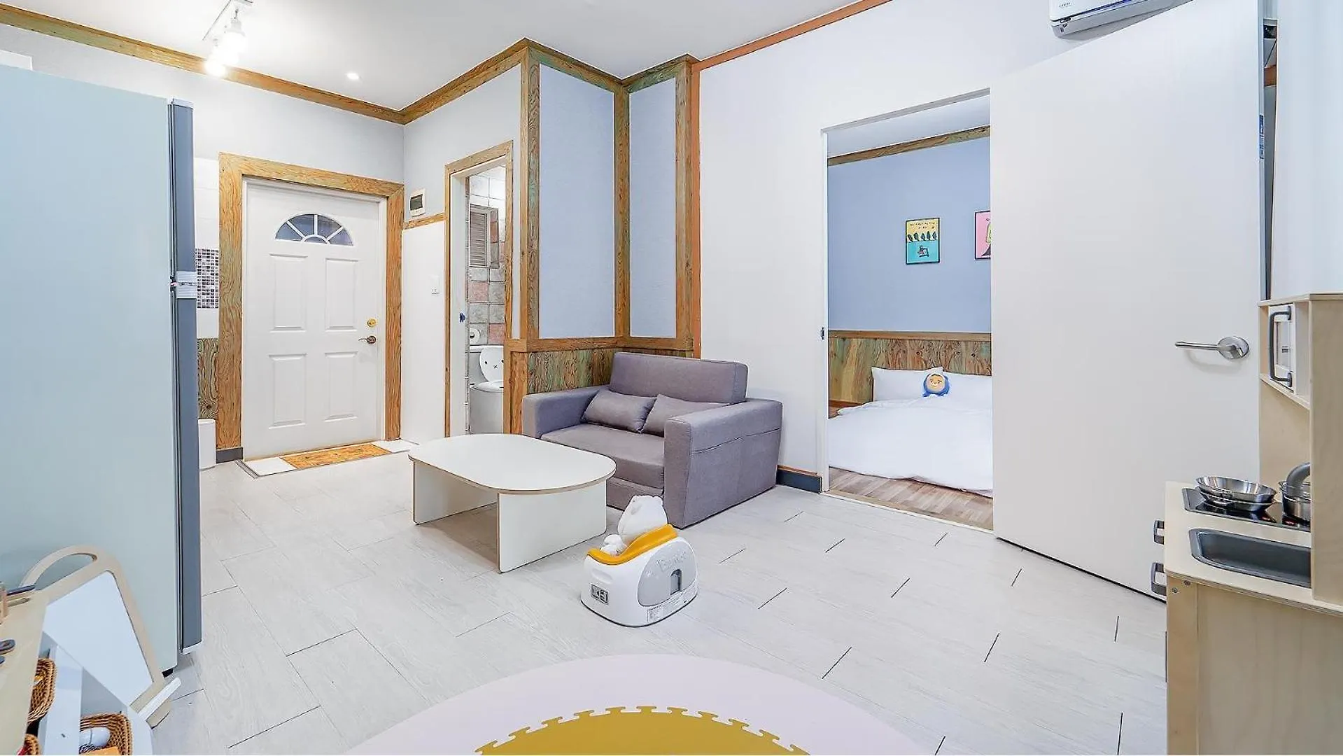 Ganghwa Sandelbada Kids Gajok Pension 인천 3*,  대한민국