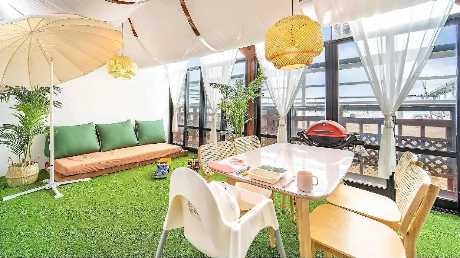 Ganghwa Sandelbada Kids Gajok Pension Incheon