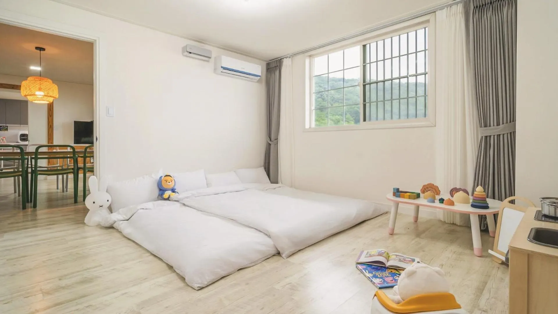 Ganghwa Sandelbada Kids Gajok Pension Incheon South Korea