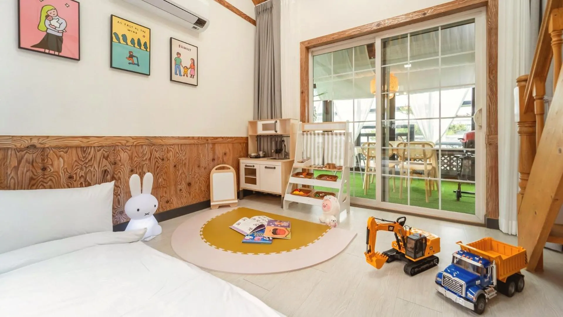 Ganghwa Sandelbada Kids Gajok Pension Incheon 3*,