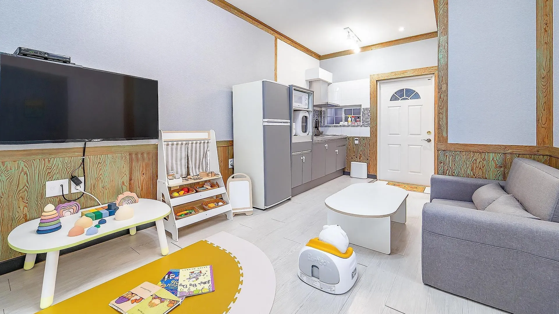 Ganghwa Sandelbada Kids Gajok Pension Incheon South Korea